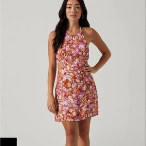 Laylin Floral Halter Cutout Mini Dress New With Tags